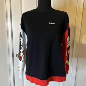 Zara Disney size small Mickey & Minnie sweatshirt